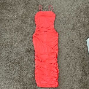 No longer fits, worn once. Scrunched up, bodycon. BRIGHT pink, just gorgeous